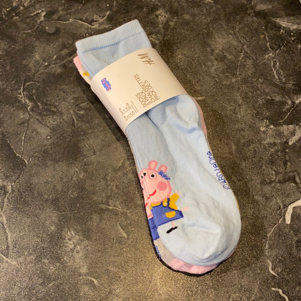 H&M 4Pk. Peppa🐽Pig Socks Size Girls 2-4
